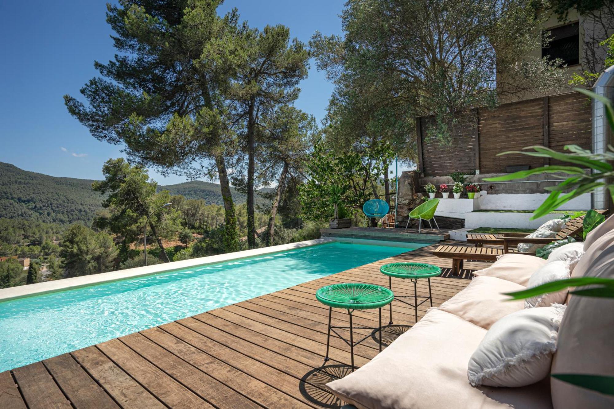 The Loft - With Private Pool & Jacuzzi Holiday home *