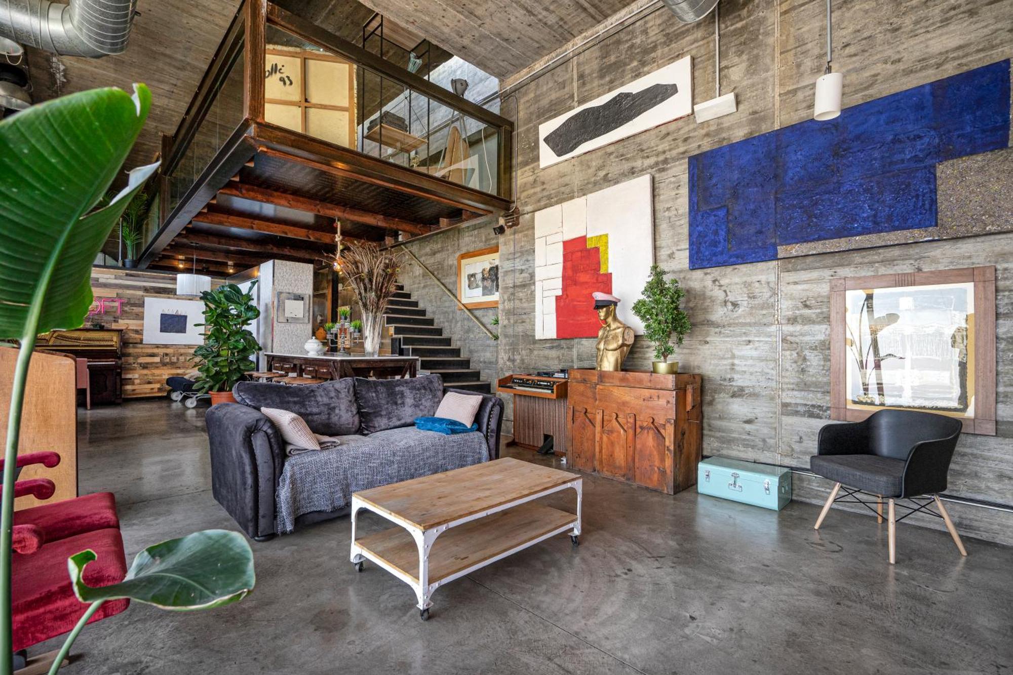 The Loft - With Private Pool & Jacuzzi Holiday home