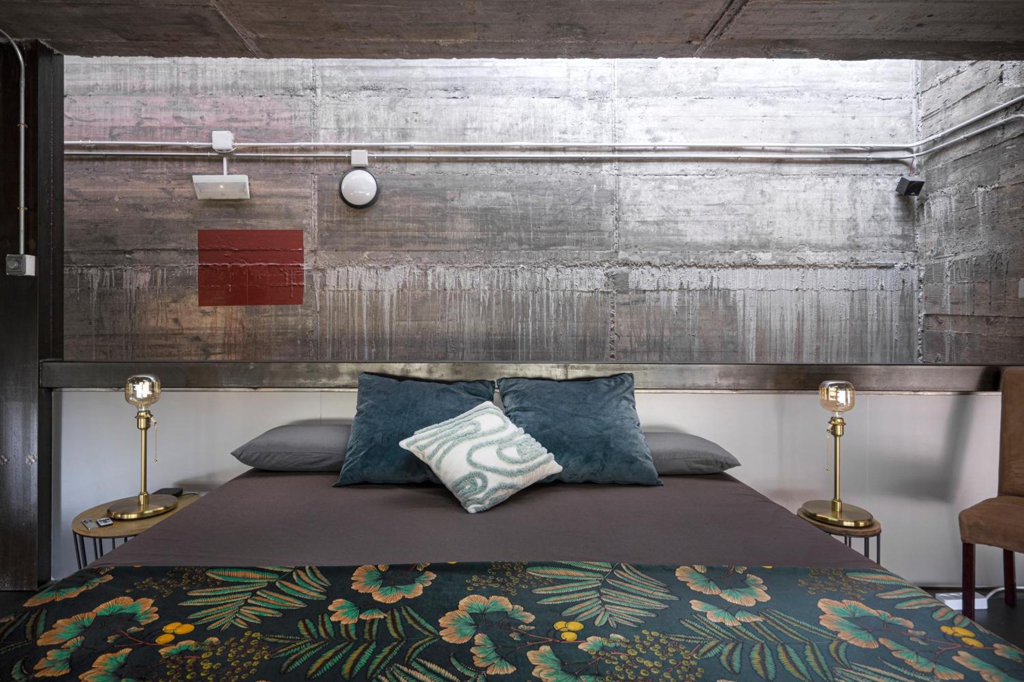 The Loft - With Private Pool & Jacuzzi *